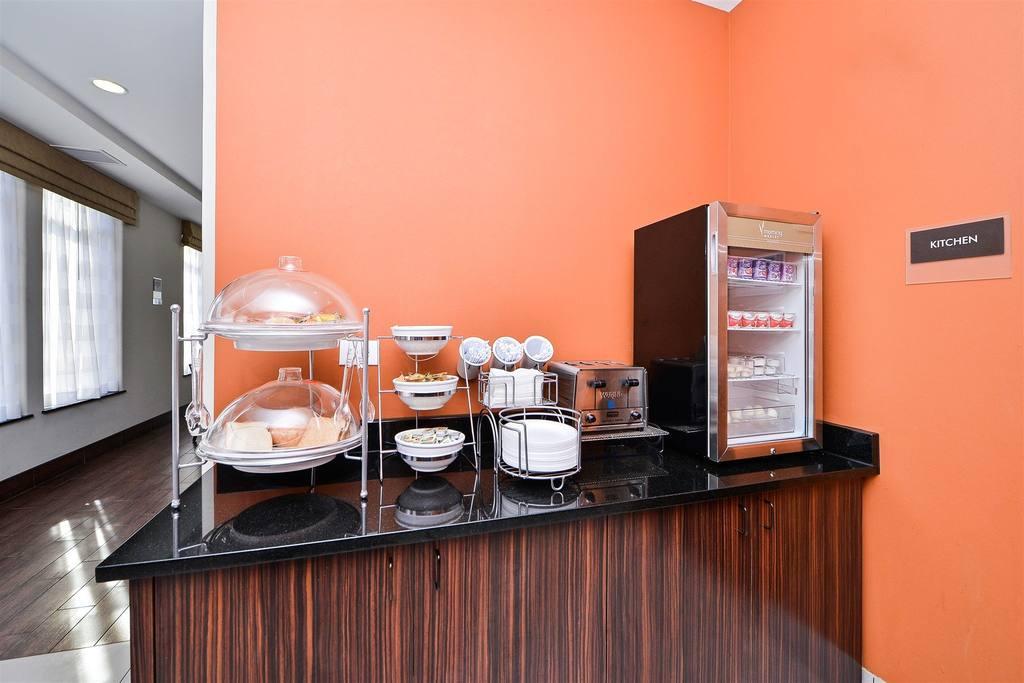 Sleep Inn & Suites Austin North - I-35 Экстерьер фото